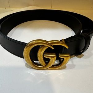 Gucci Women’s  Leather Belt with Double GG size  85(26)